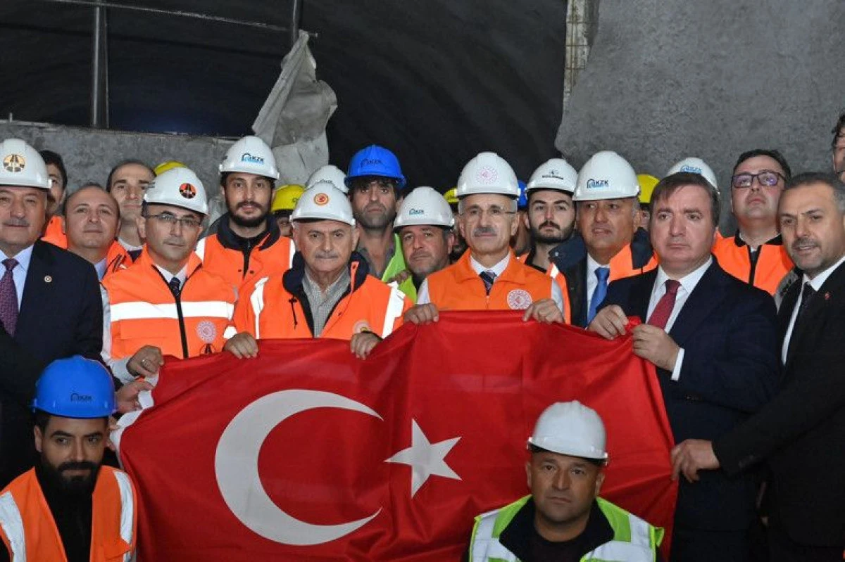 23 Yıldır bitmeyen tünel! Ne tünelmiş be yahu...2 yıl önce ışık göründü, ama