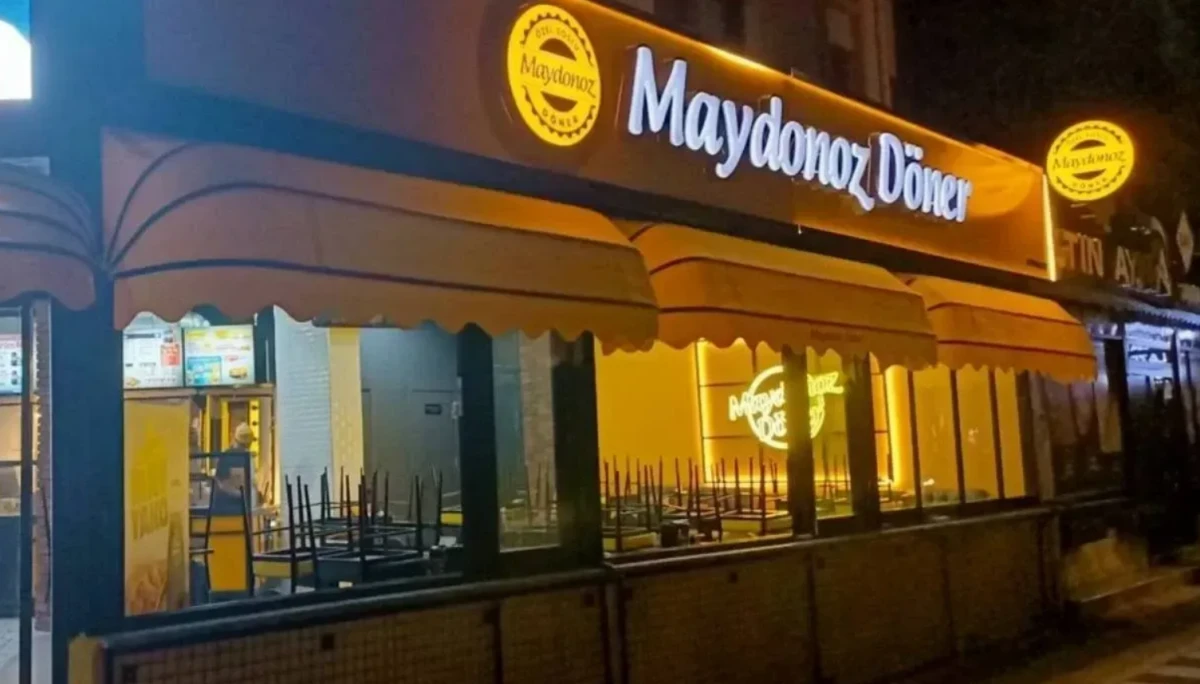 5 ülkede faaliyet gösteren 390 şubeli Maydonoz Döner 2 milyar 801 milyona satışa çıkarıldı!