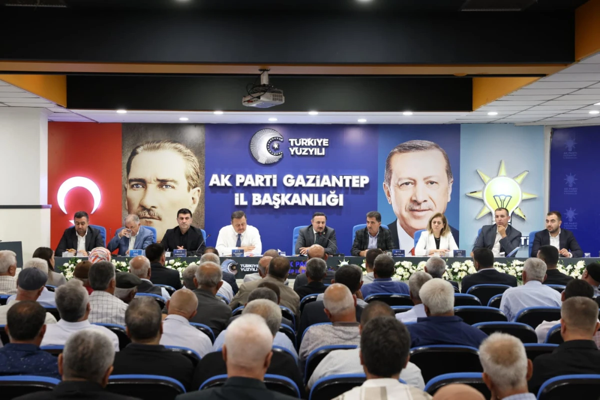 AK PARTİ GAZİANTEP TEŞKİLATI MAHALLE TEMSİLCİLERİ TOPLANTISINDA BİR ARAYA GELDİ