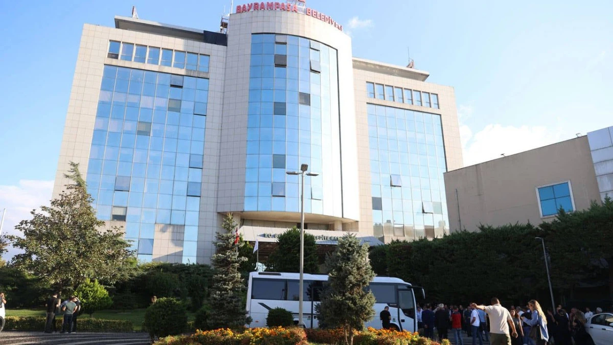 Bayrampaşa Belediyesine operasyon! 48 kişi adliyeye sevk edildi