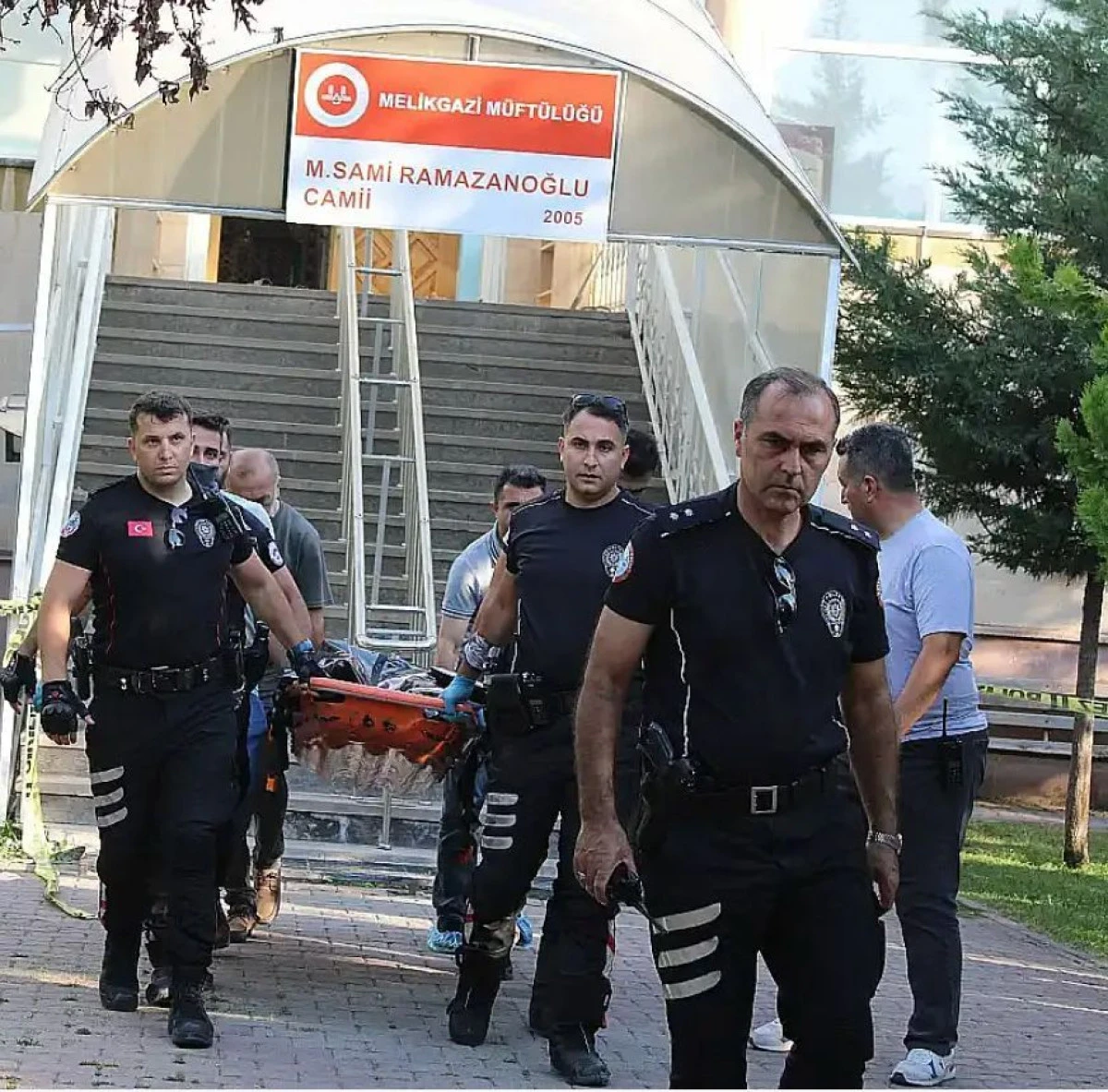 Kayseri’de neler oluyor!? Camide cinayetin ardından yine camide kan aktı